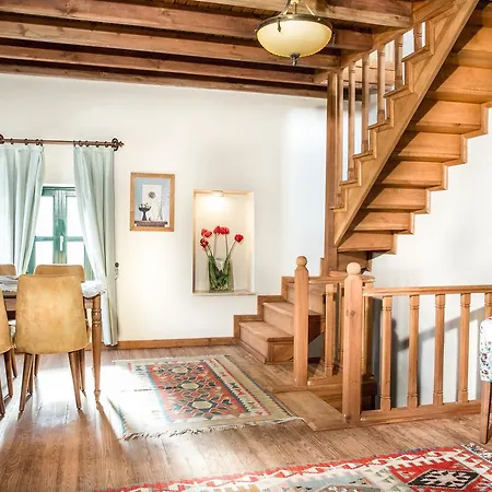 Two Stone Homes Asteria Villa *